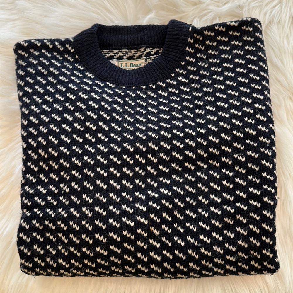 L.L. Bean Navy and White Patterned Knit Sweater
